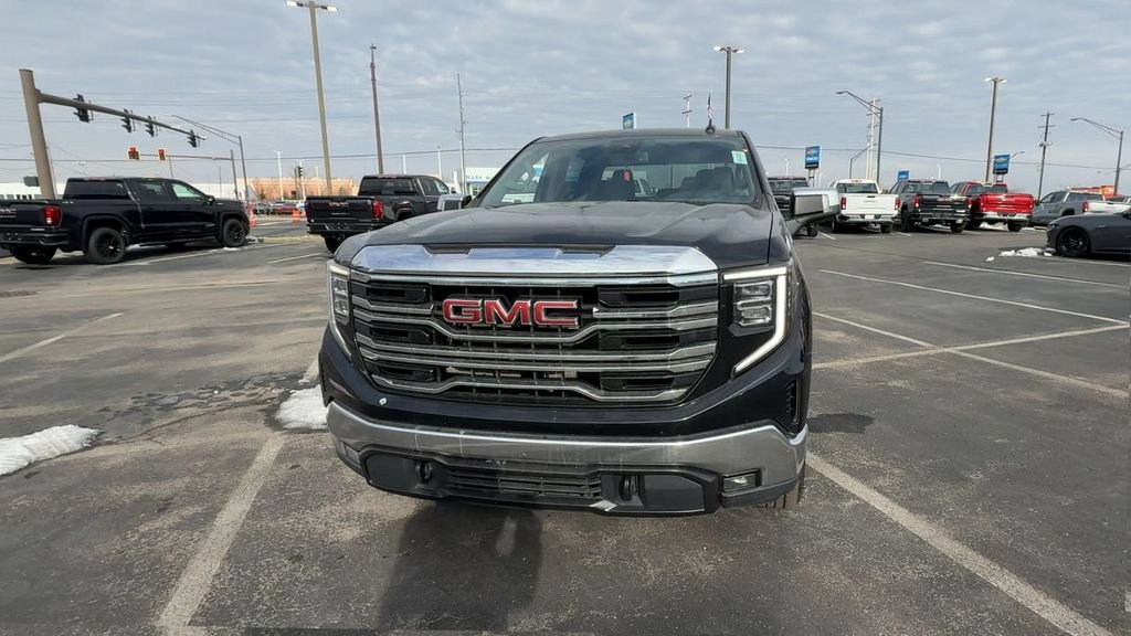 Used 2022 GMC Sierra 1500 SLT w/ Max Trailering Package AWD/4WD image 3