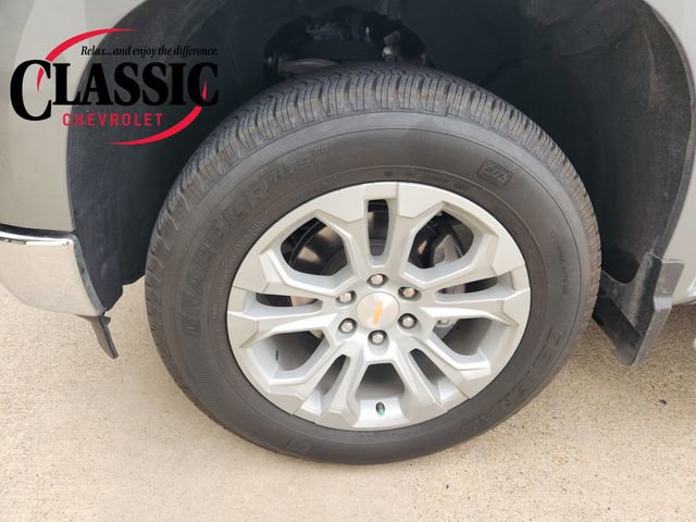 Used 2025 Chevrolet Silverado 1500 LTZ image 12