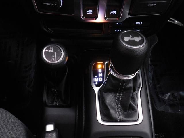 Used 2024 Jeep Wrangler Sport S image 29