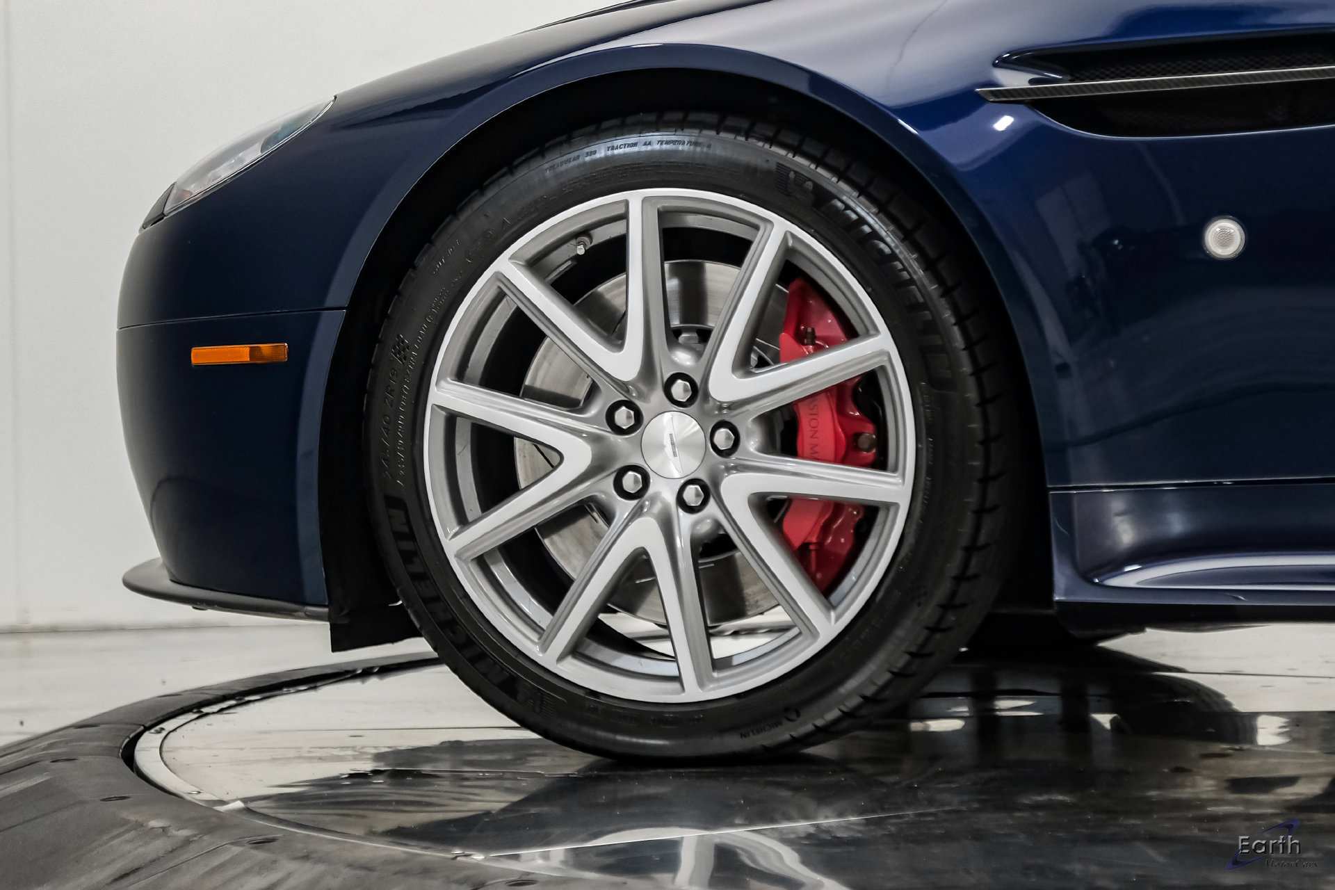 Used 2015 Aston Martin V8 Vantage GT RWD image 99