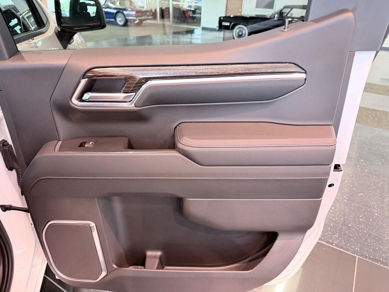 Used 2023 GMC Sierra 1500 Elevation AWD/4WD image 25