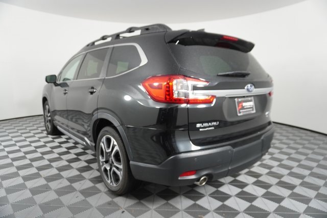 Certified 2023 Subaru Ascent Limited w/ Technology Package image 5