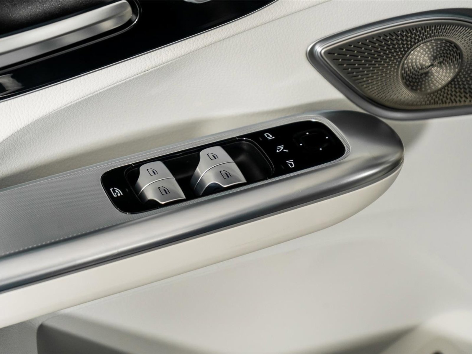 Used 2023 Mercedes-Benz EQE 350+ 4MATIC SUV image 50