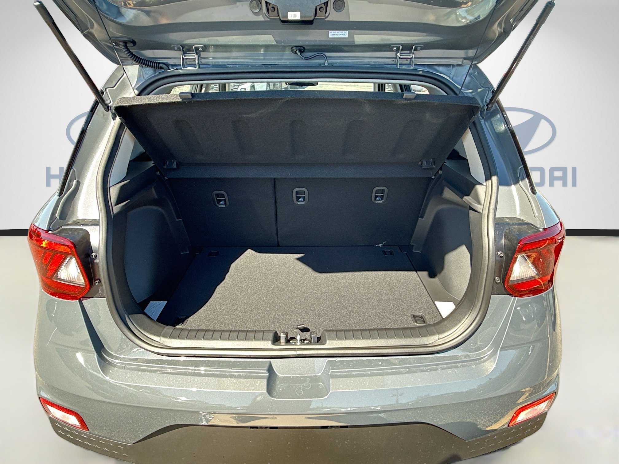 New 2026 Hyundai Venue SEL FWD image 18