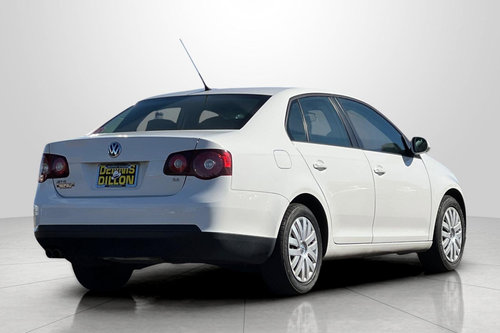 Used 2010 Volkswagen Jetta S image 4