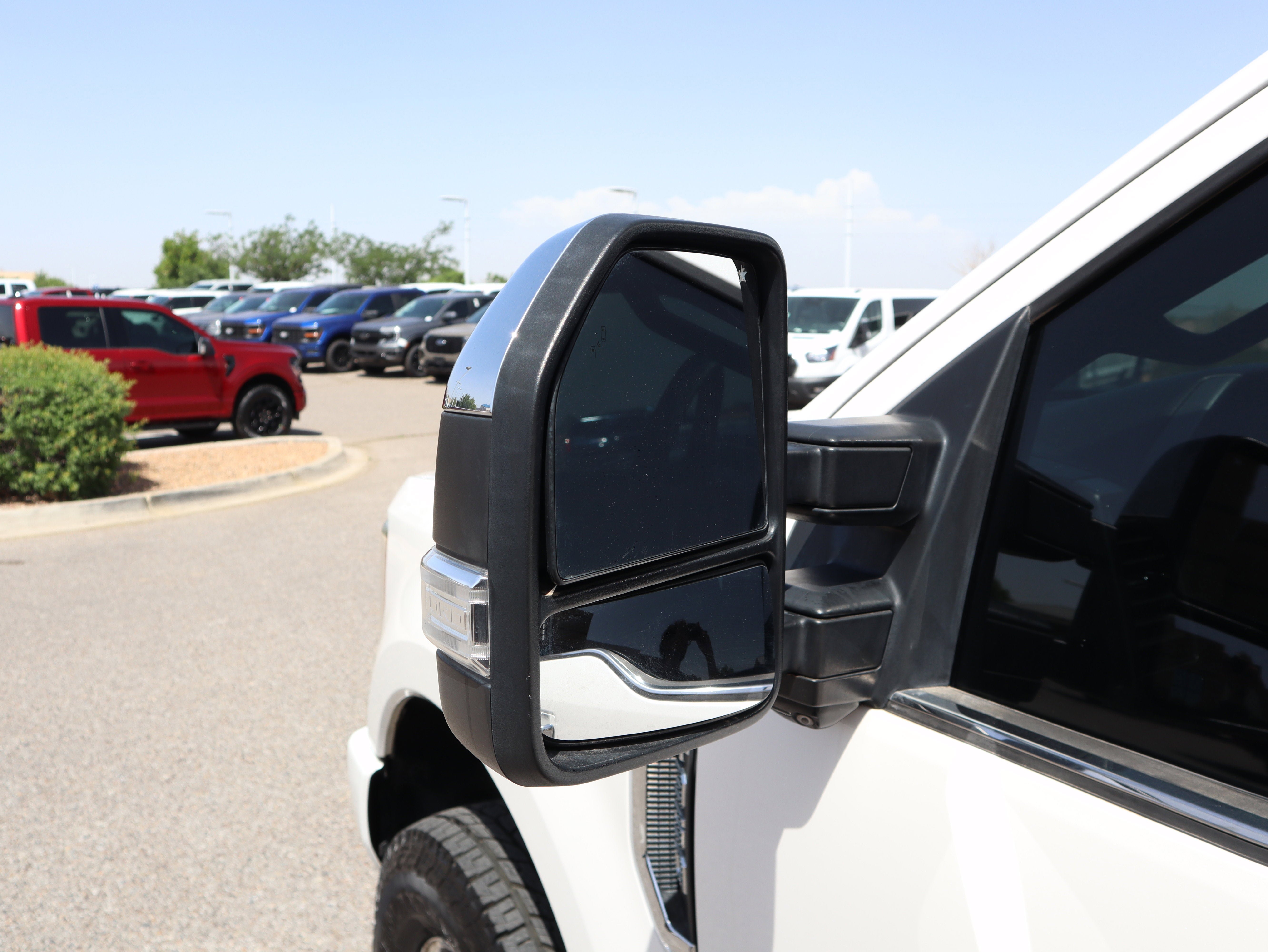Used 2019 Ford F350 Platinum w/ Platinum Ultimate Package AWD/4WD image 17