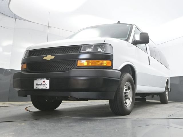 Used 2024 Chevrolet Express 3500 LS RWD image 33