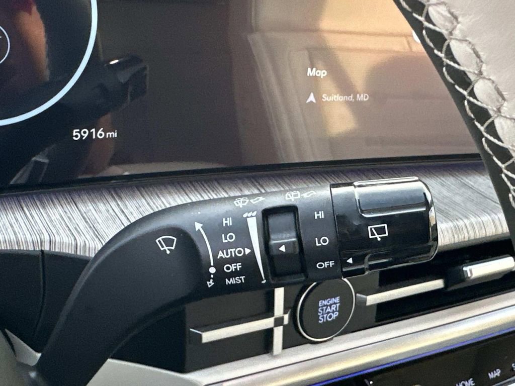 Used 2025 Hyundai Santa Fe Calligraphy image 19