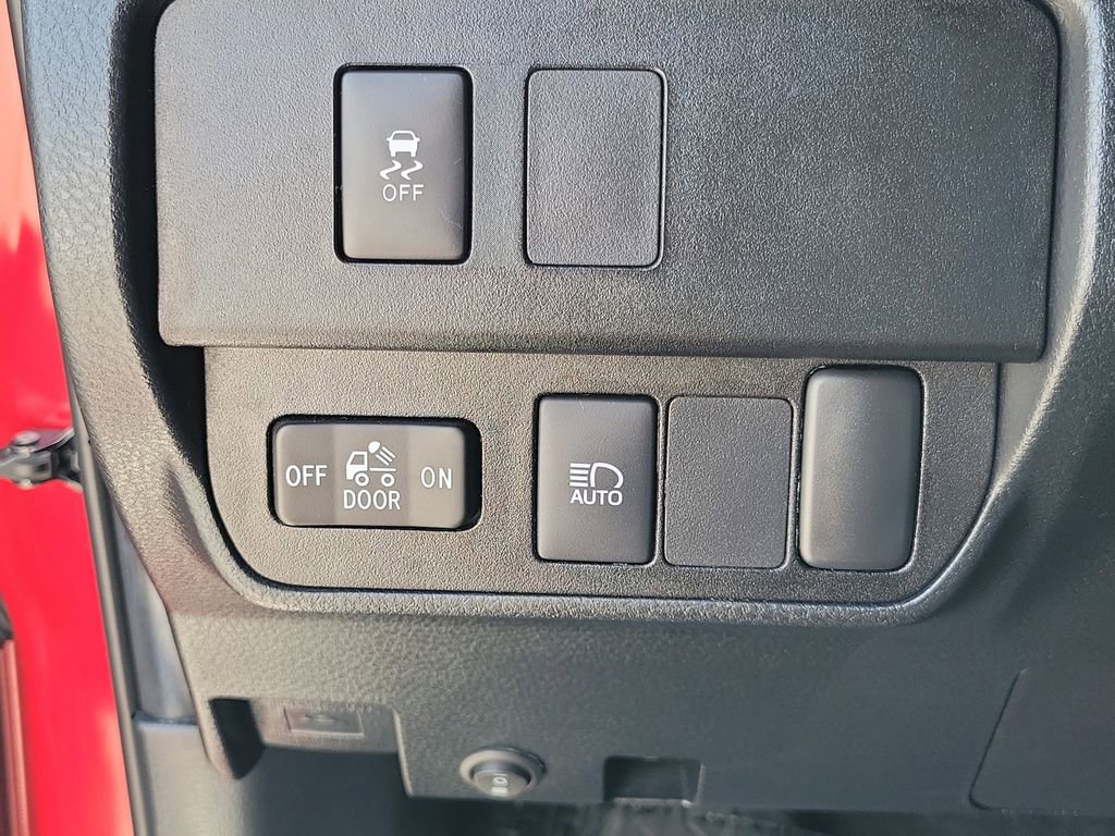 Used 2022 Toyota Tacoma SR5 w/ Technology Package RWD image 23