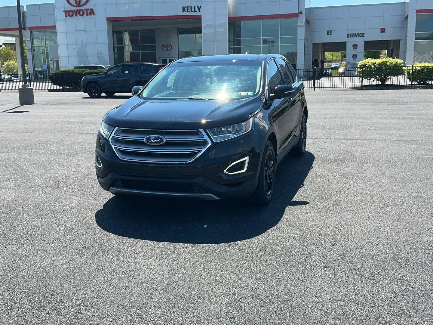 Used 2017 Ford Edge SEL FWD image 1