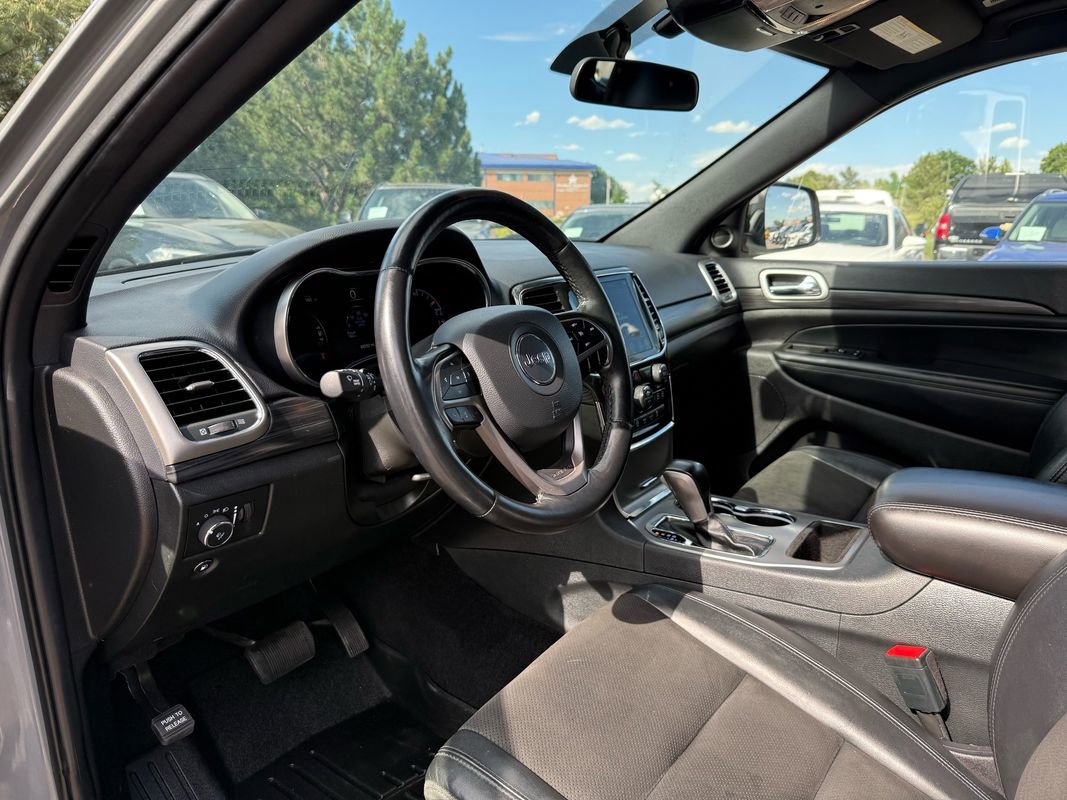 Used 2021 Jeep Grand Cherokee Laredo X image 14