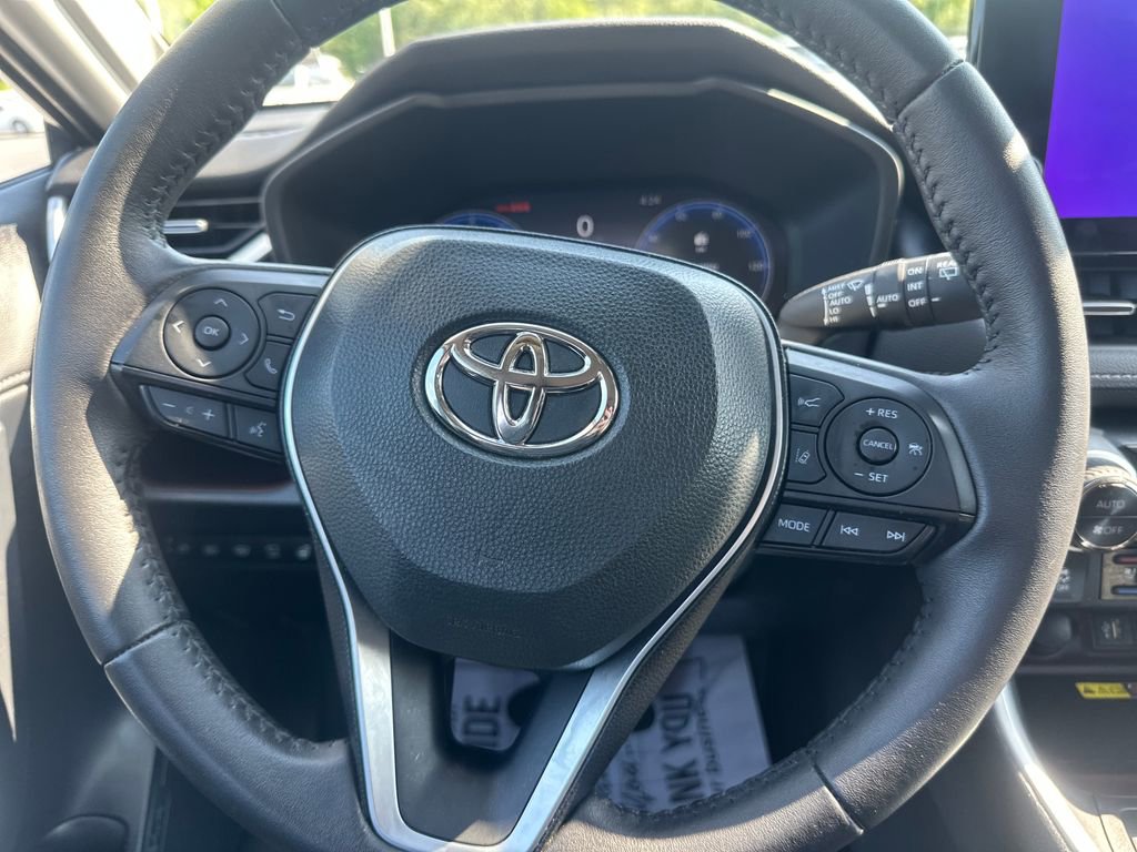 Used 2023 Toyota RAV4 Limited AWD/4WD image 19