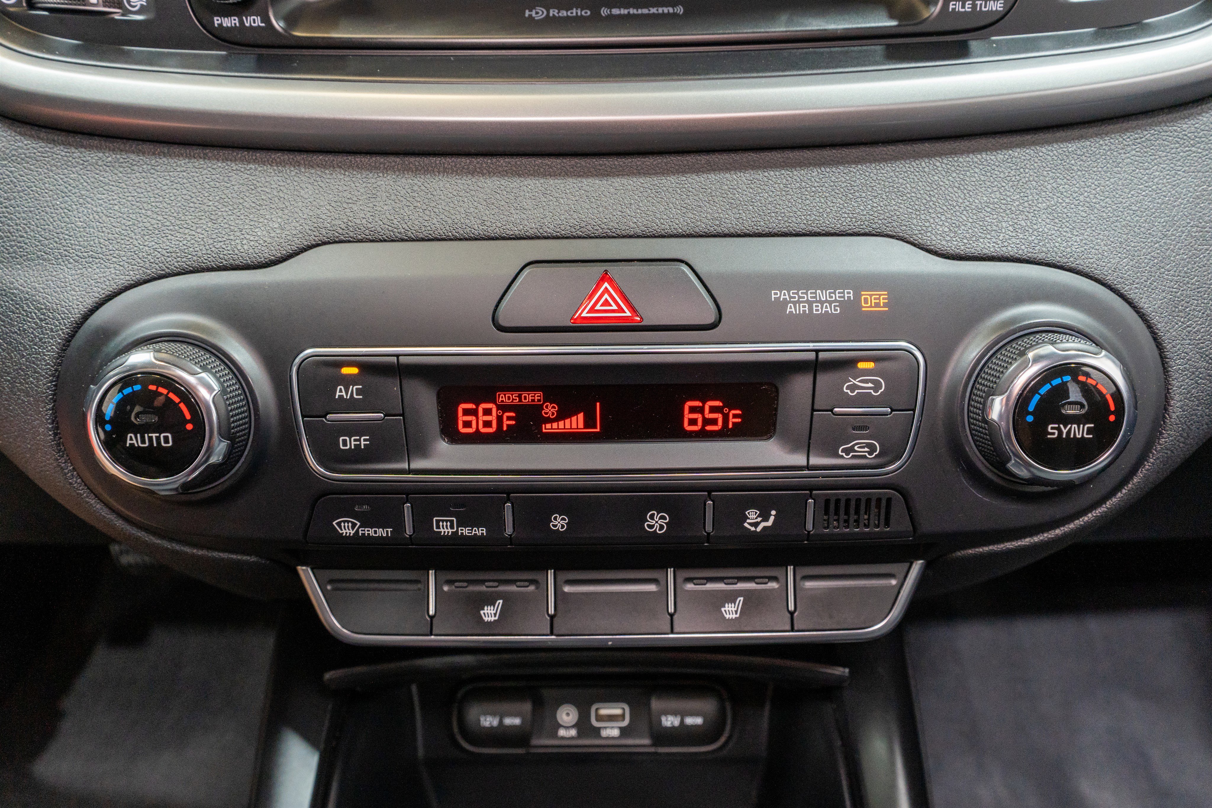 Used 2019 Kia Sorento FWD w/ Option Group 020 image 18
