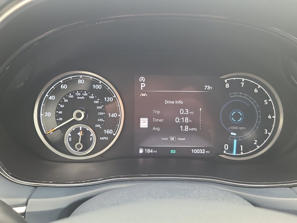 Used 2024 Genesis GV70 3.5T Sport AWD/4WD image 32