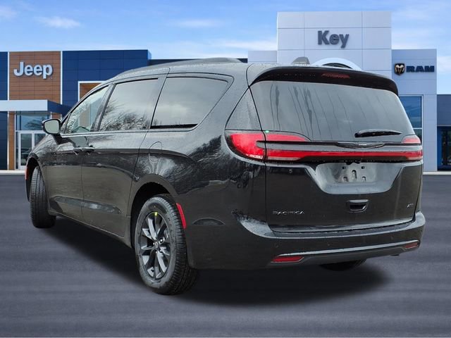 New 2026 Chrysler Pacifica Select AWD/4WD image 4
