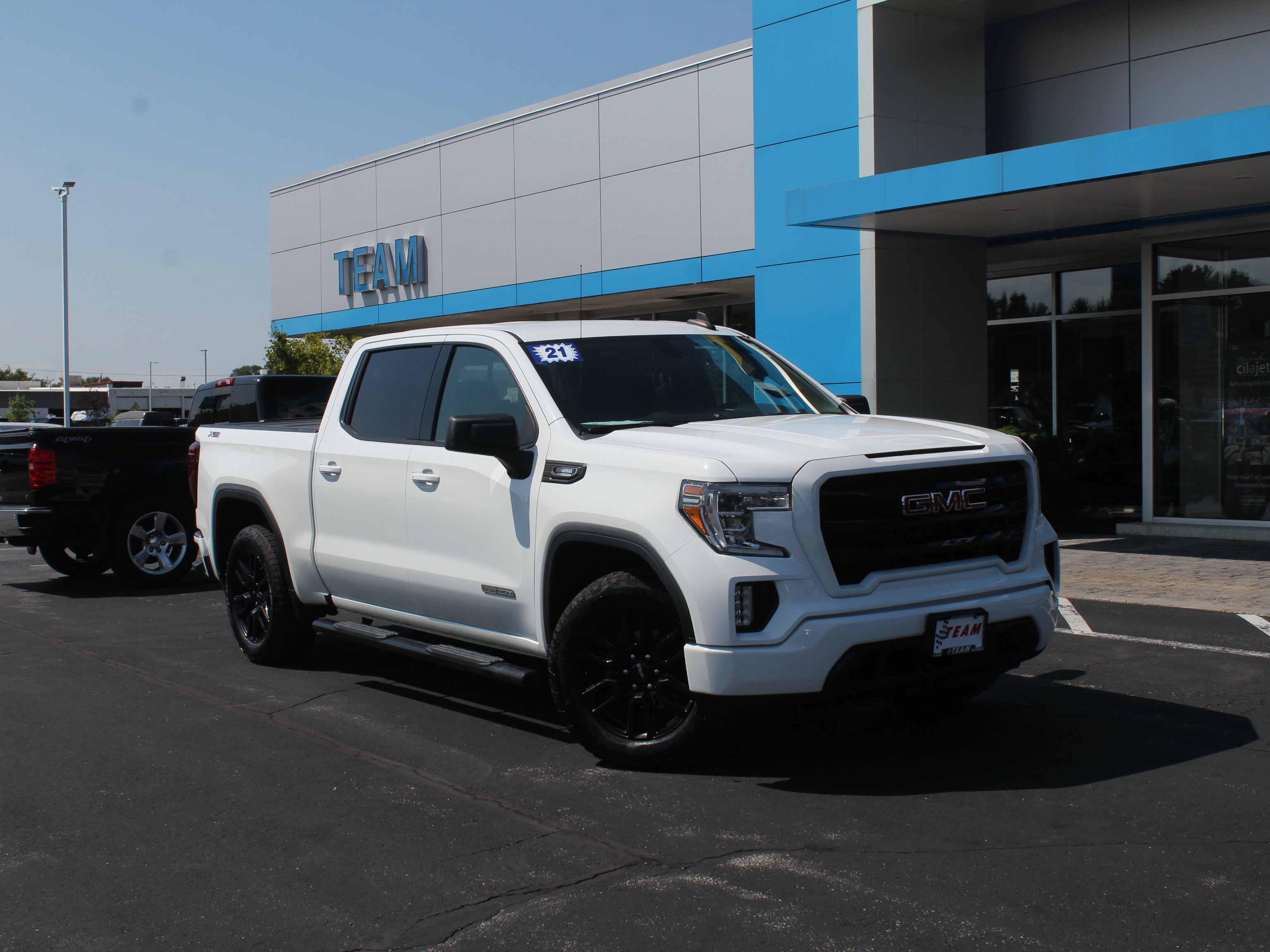 Used 2021 GMC Sierra 1500 Elevation AWD/4WD image 6