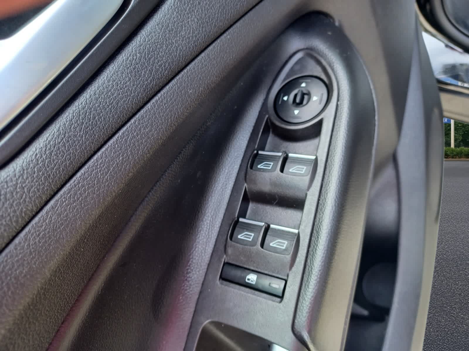 Used 2019 Ford Escape SE AWD/4WD image 12