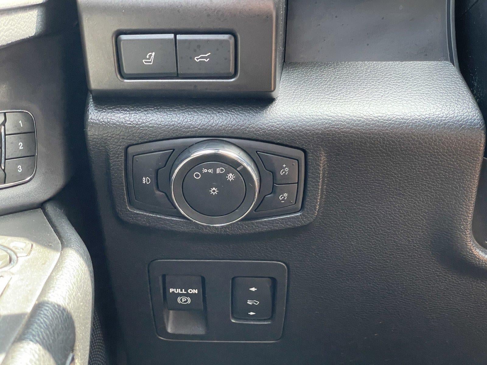 Used 2021 Ford Expedition Limited RWD image 36