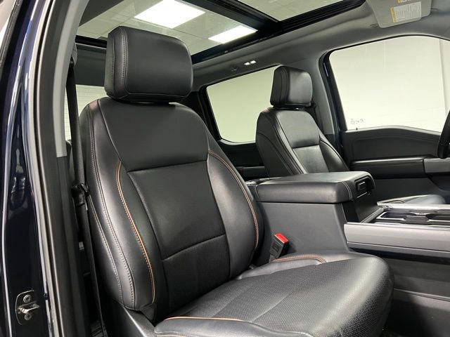 Used 2025 Ford F350 Lariat w/ Black Appearance Package AWD/4WD image 59