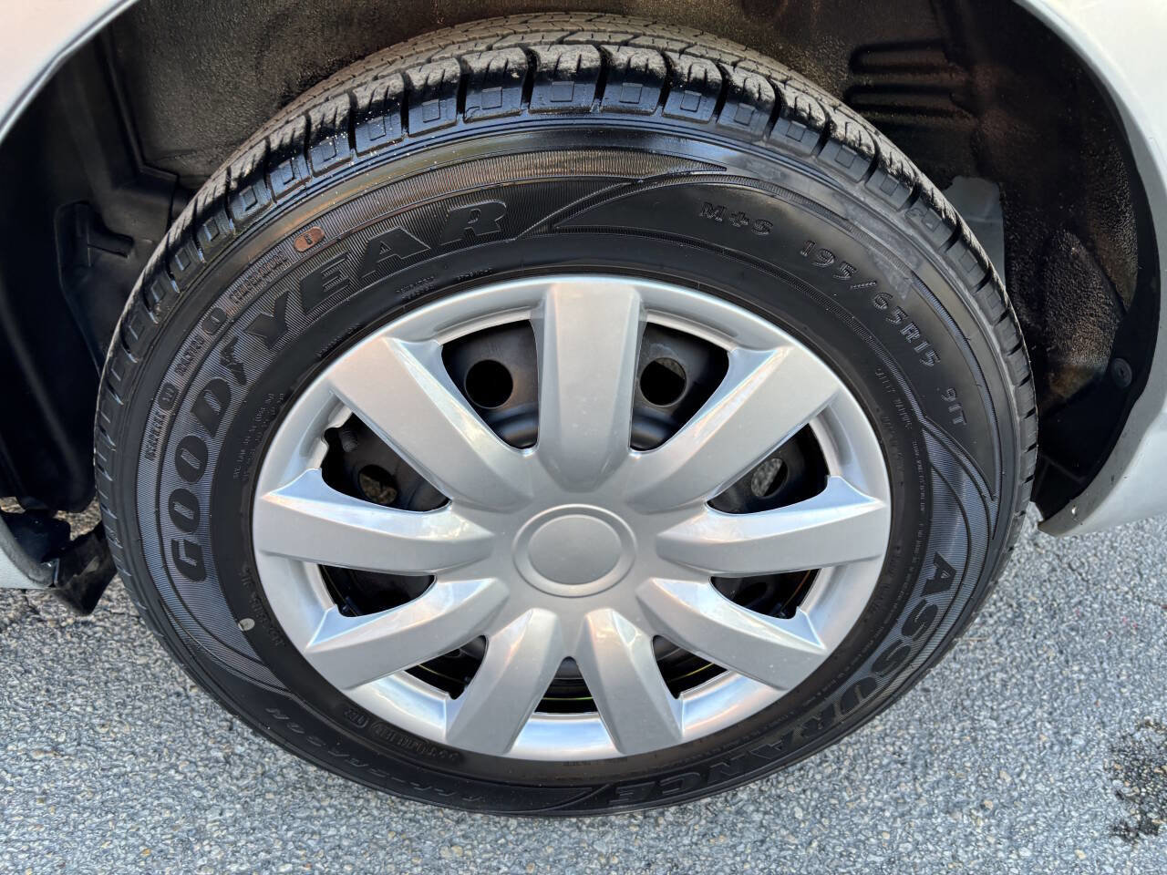 Used 2007 Toyota Corolla LE image 28