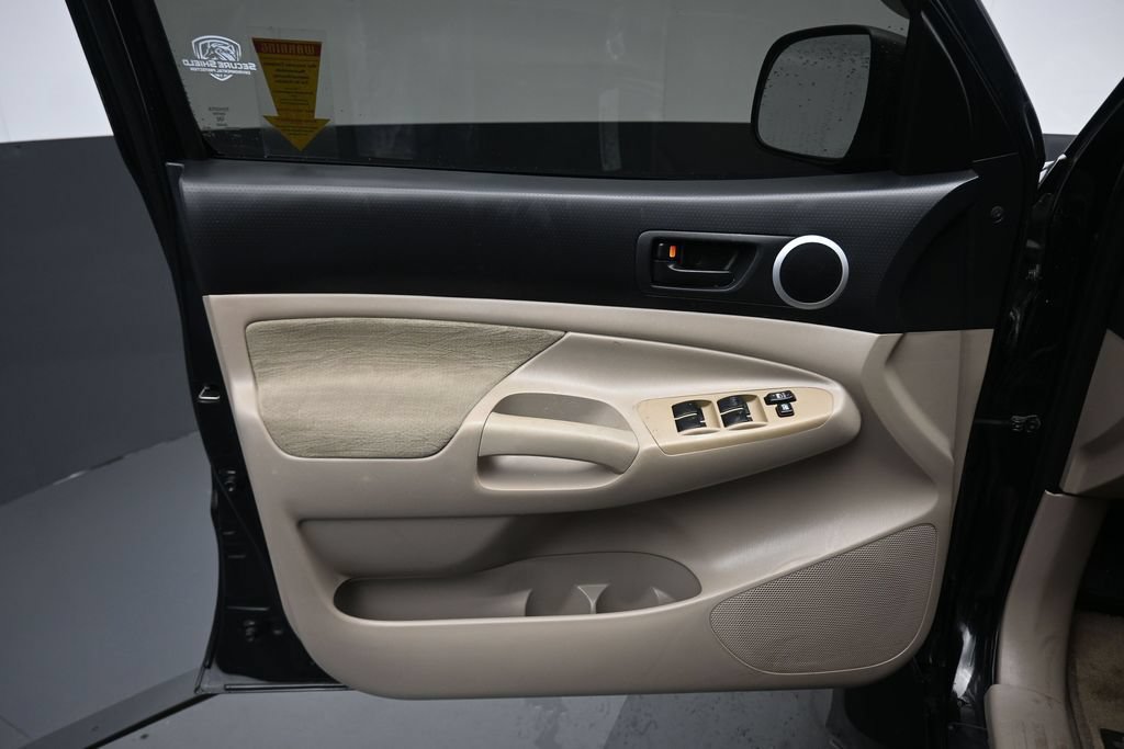 Used 2007 Toyota Tacoma PreRunner w/ SR5 Pkg #2 RWD image 9