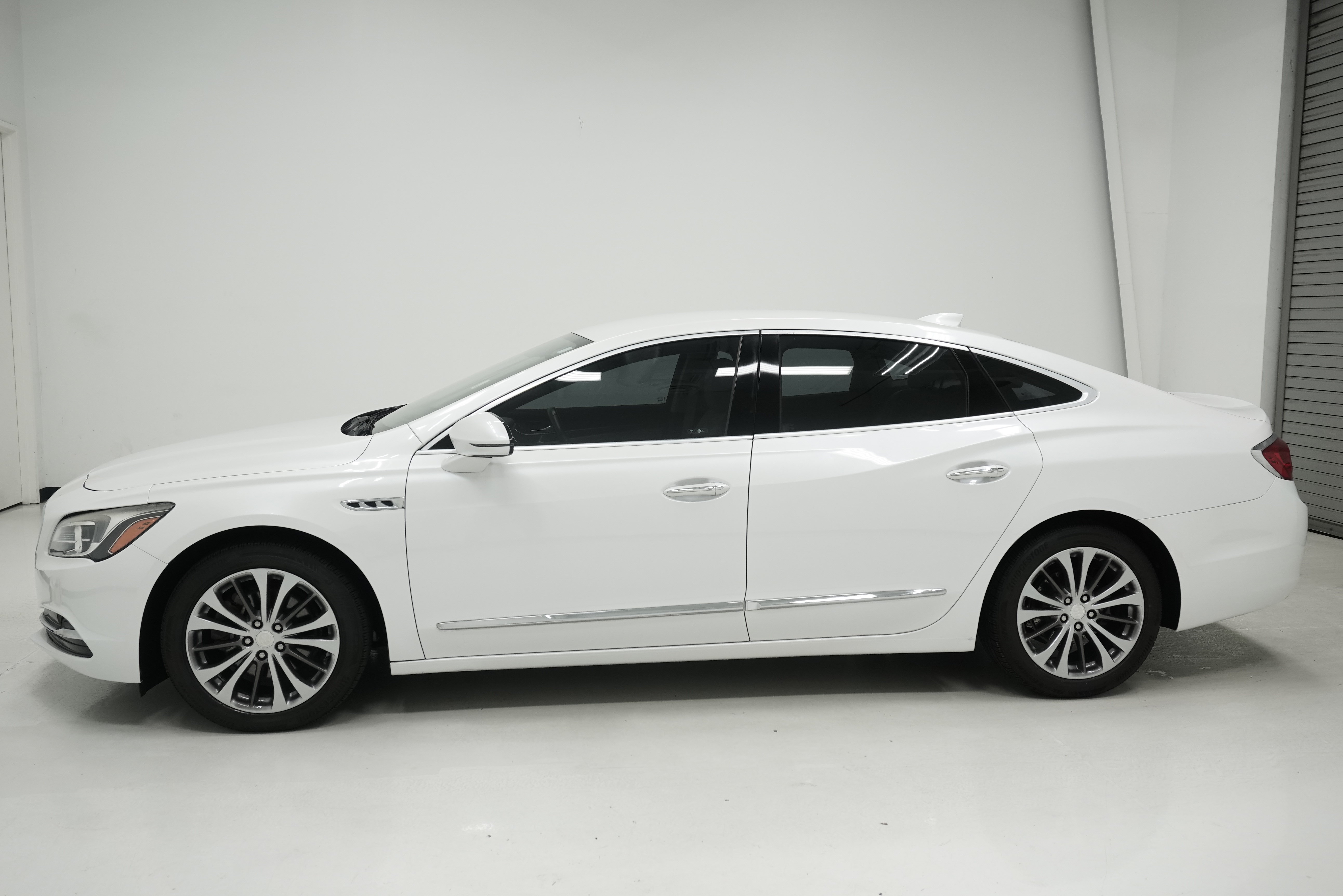 Used 2017 Buick LaCrosse Essence w/ Sights and Sounds Package FWD image 4