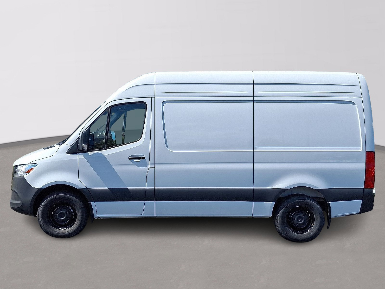 Used 2025 Mercedes-Benz Sprinter 2500 image 7