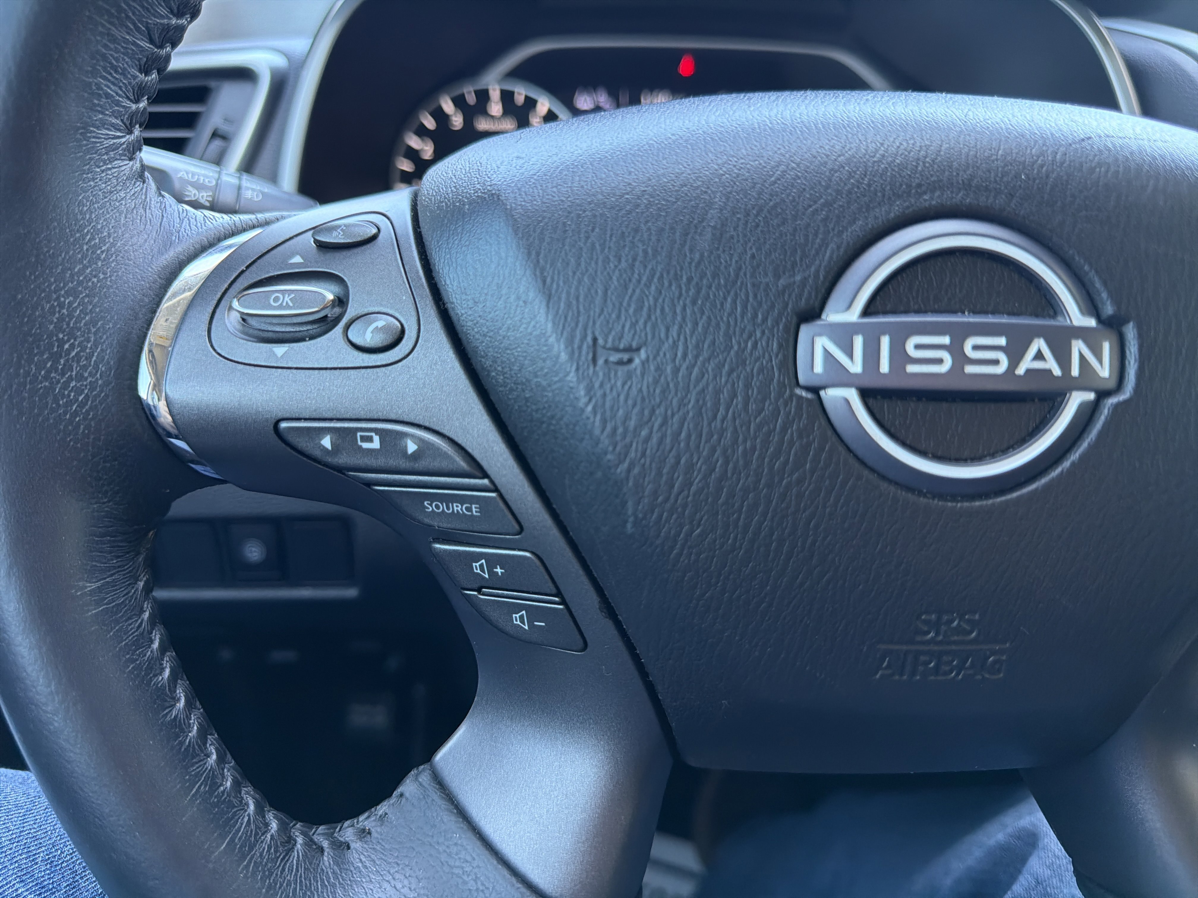 Used 2023 Nissan Murano SV image 16