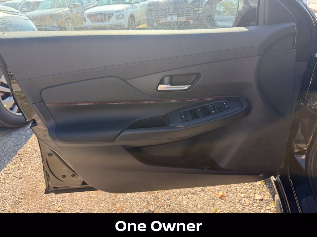 Certified 2027 Nissan Sentra SR w/ Floor Mat Package FWD image 10