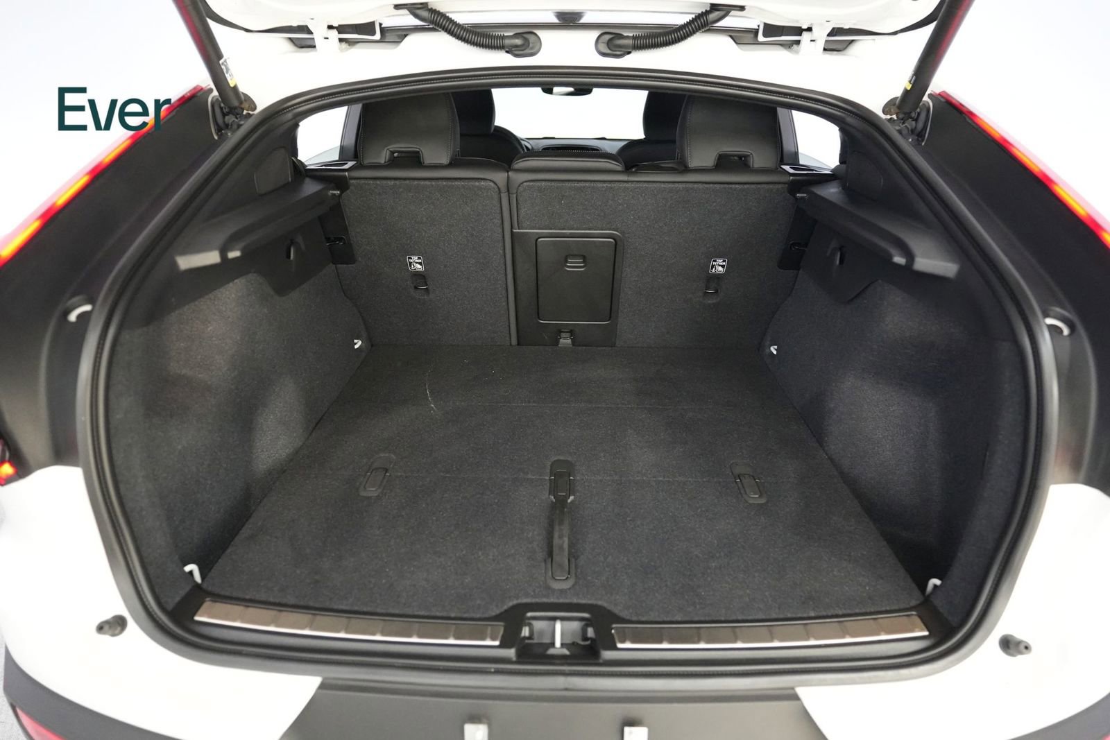 Used 2023 Volvo C40 P8 Recharge Ultimate AWD/4WD image 8
