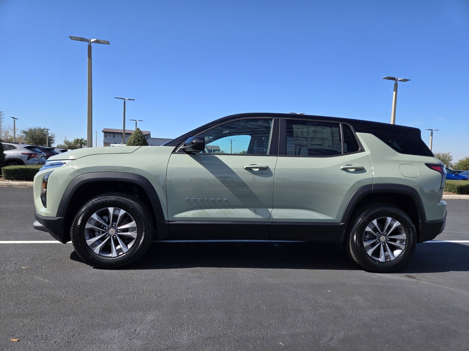 New 2026 Chevrolet Equinox LT w/ Convenience Package II image 3