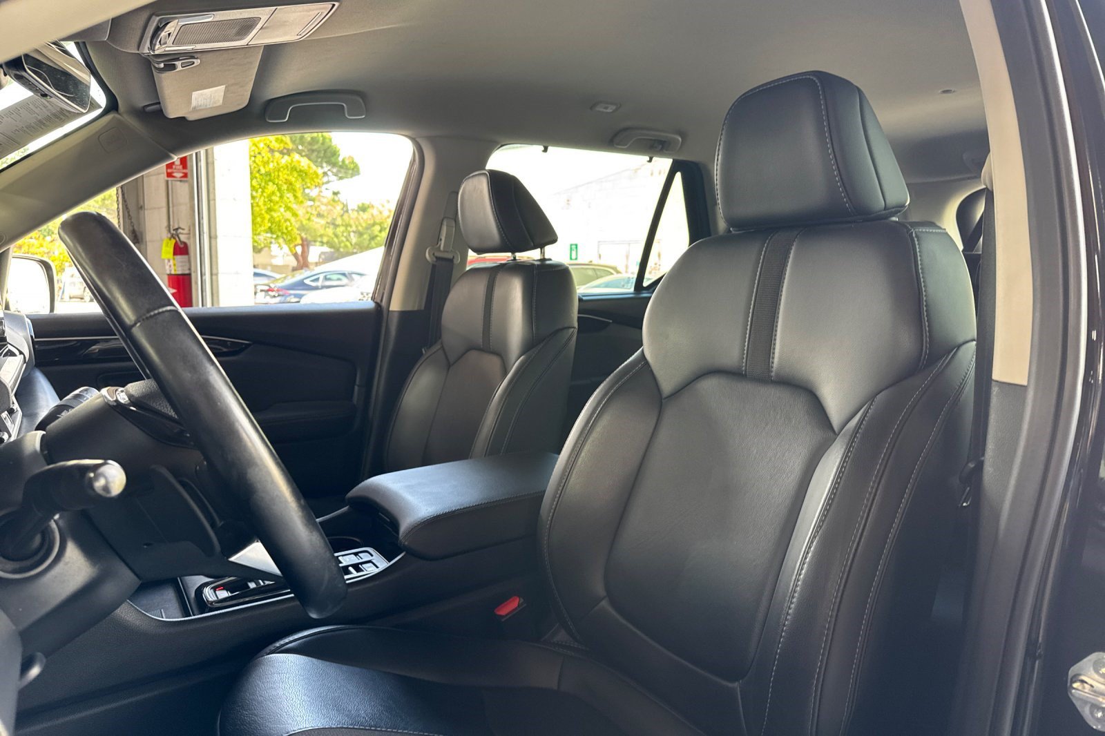 Certified 2025 Honda Pilot EX-L image 5