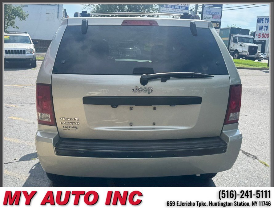 Used 2009 Jeep Grand Cherokee Laredo AWD/4WD image 5