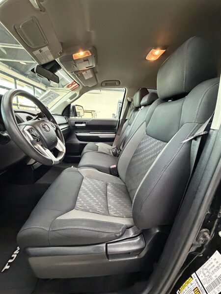 Used 2018 Toyota Tundra SR5 AWD/4WD image 15