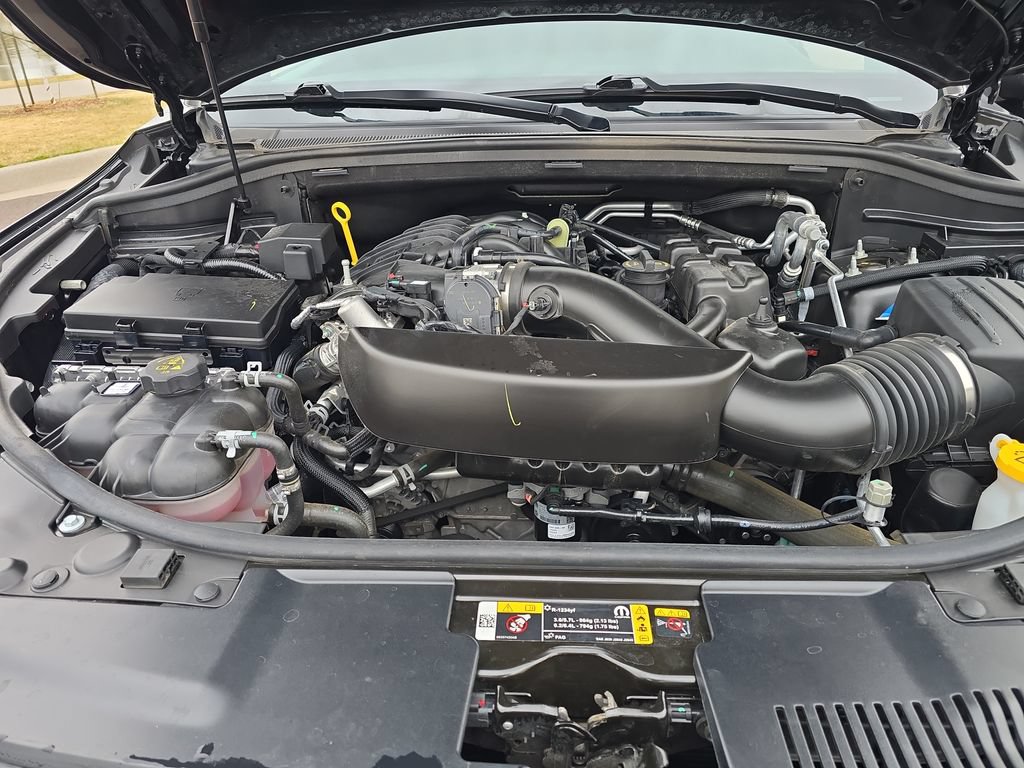 Used 2025 Dodge Durango GT AWD/4WD image 24
