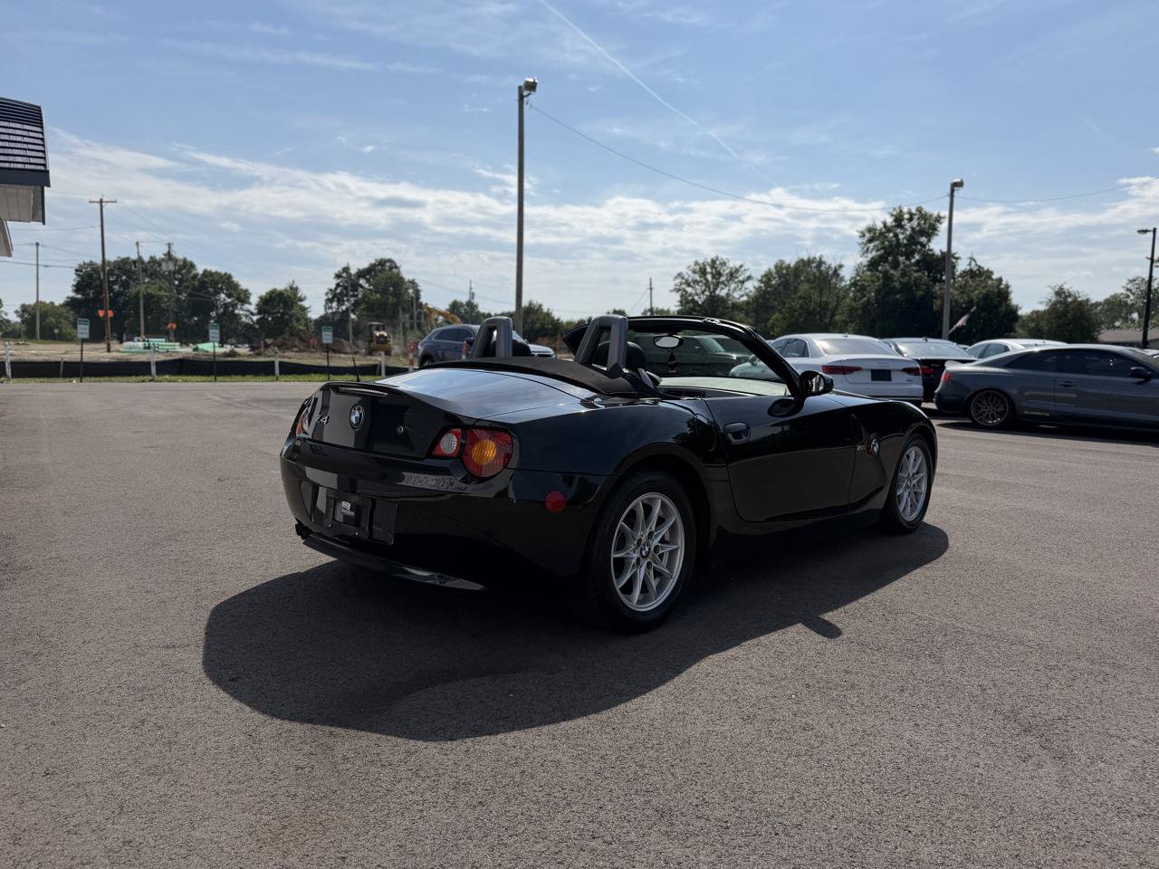 Used 2003 BMW Z4 2.5i RWD image 18