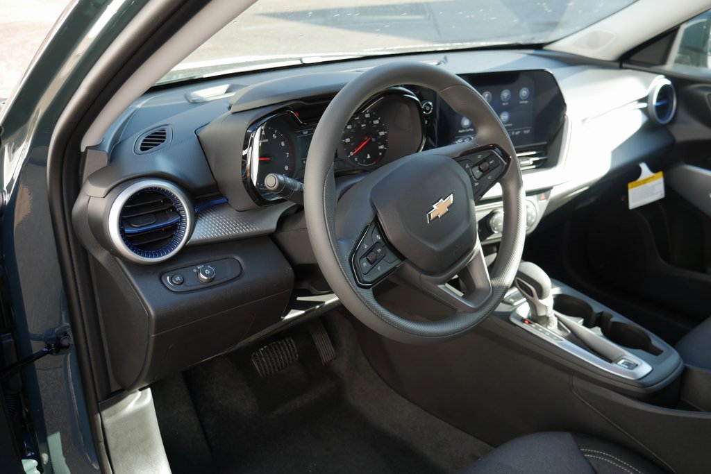 New 2026 Chevrolet Trax LS image 10