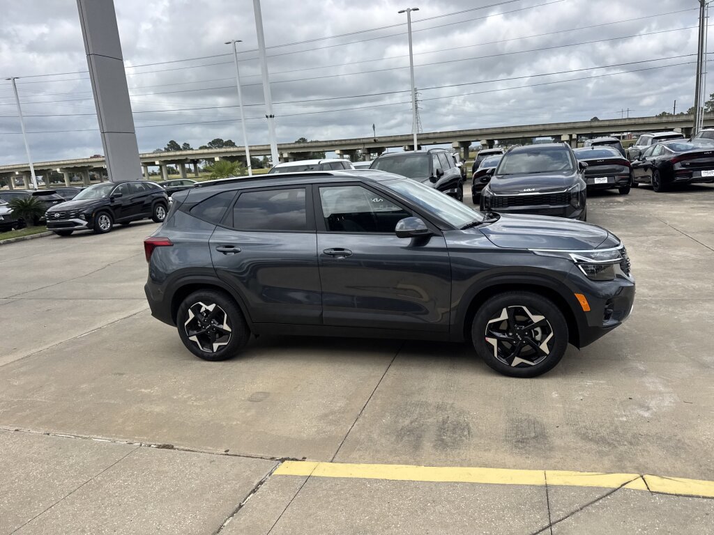 Used 2026 Kia Seltos S FWD image 15