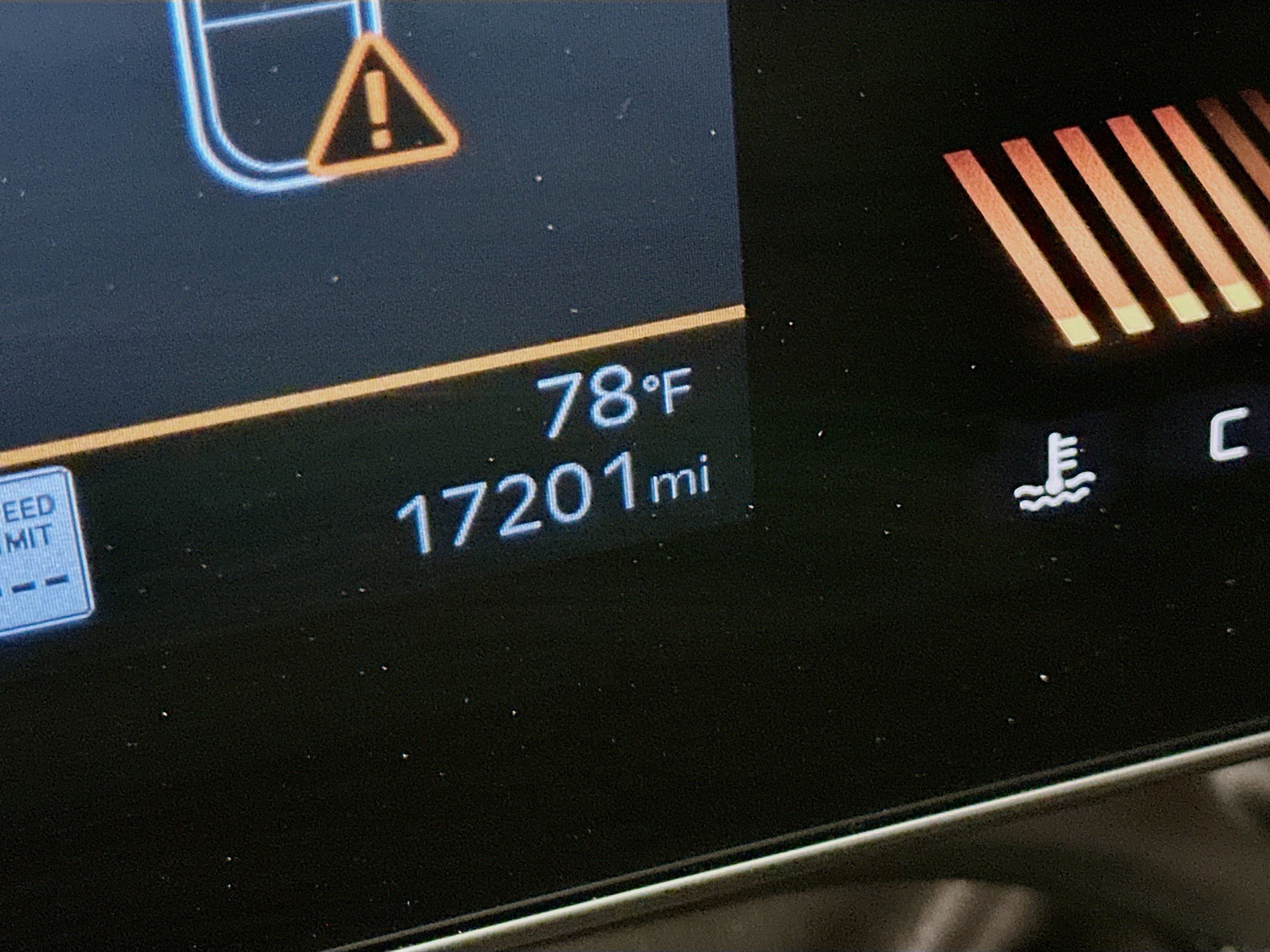 Used 2026 Kia Carnival FWD image 19