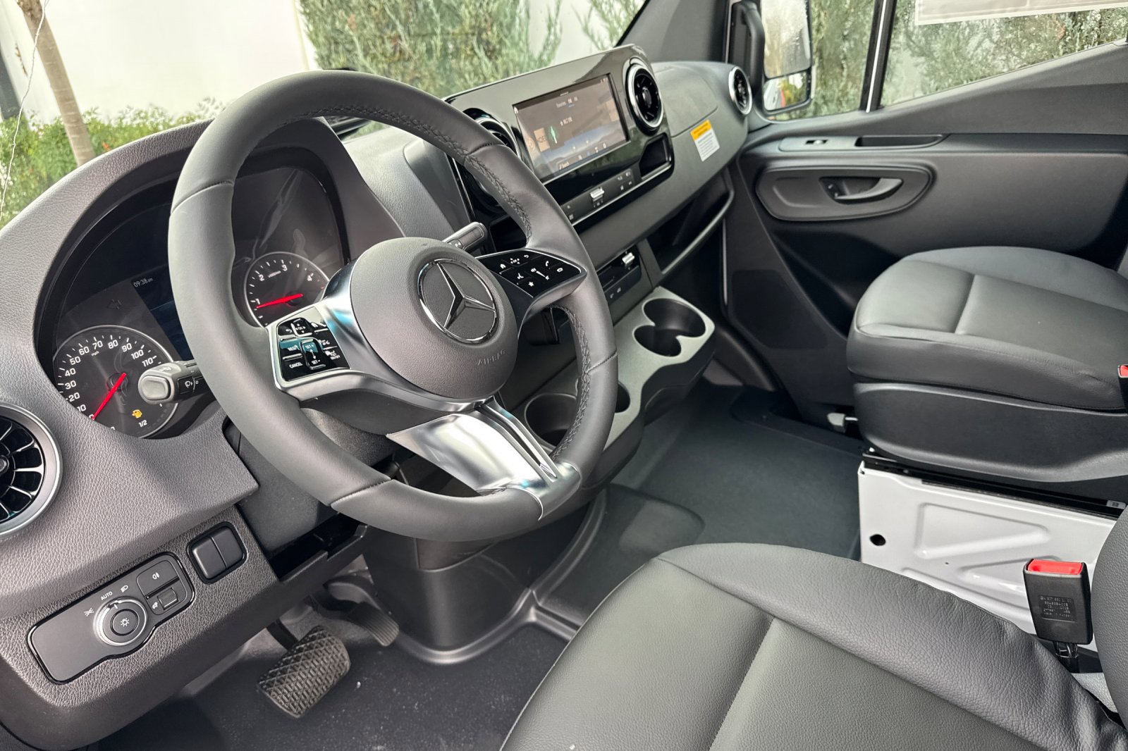New 2026 Mercedes-Benz Sprinter 2500 image 12