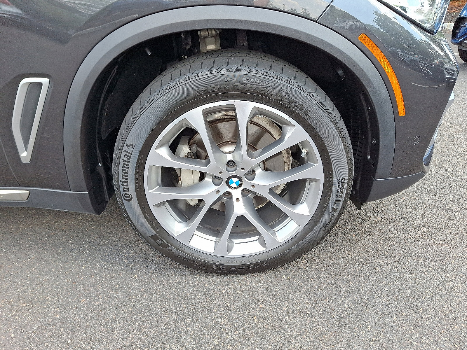 Used 2022 BMW X5 xDrive40i w/ Premium Package image 8