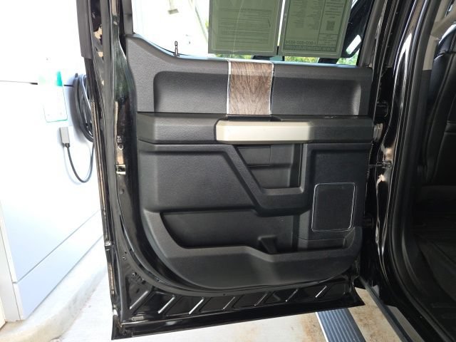 Used 2018 Ford F350 Lariat w/ Lariat Ultimate Package AWD/4WD image 55