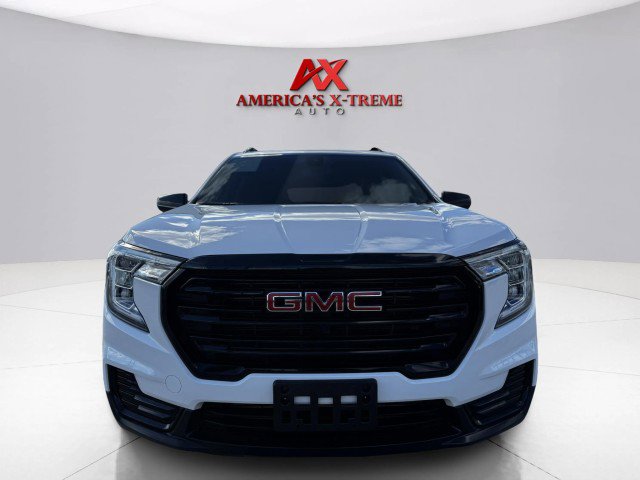 Used 2023 GMC Terrain SLE w/ Driver Convenience Package image 8