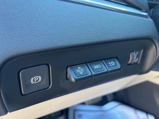 Used 2023 Buick Enclave Avenir w/ Avenir Technology Package image 13