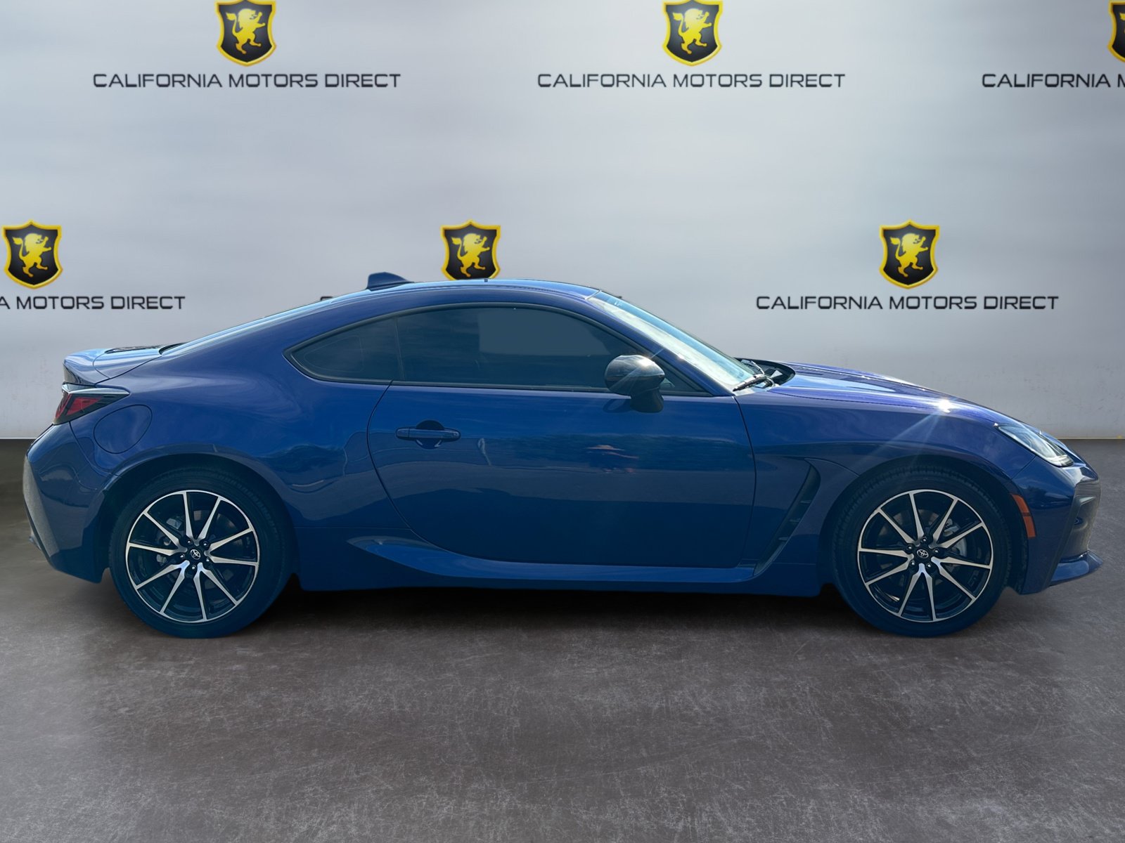 Used 2023 Toyota GR86 RWD image 6