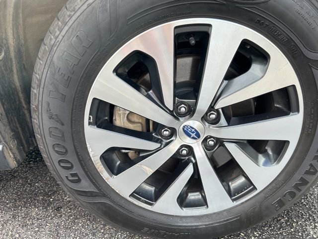 Used 2023 Subaru Outback Premium image 33