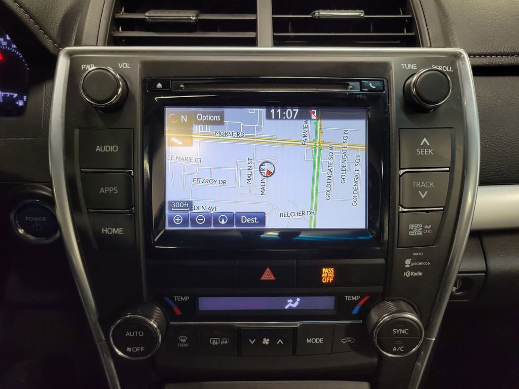Used 2015 Toyota Camry SE image 19