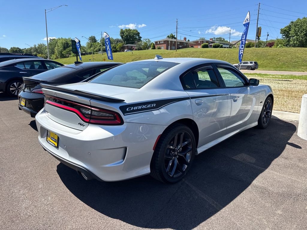 Used 2023 Dodge Charger R/T w/ Blacktop Package RWD image 15