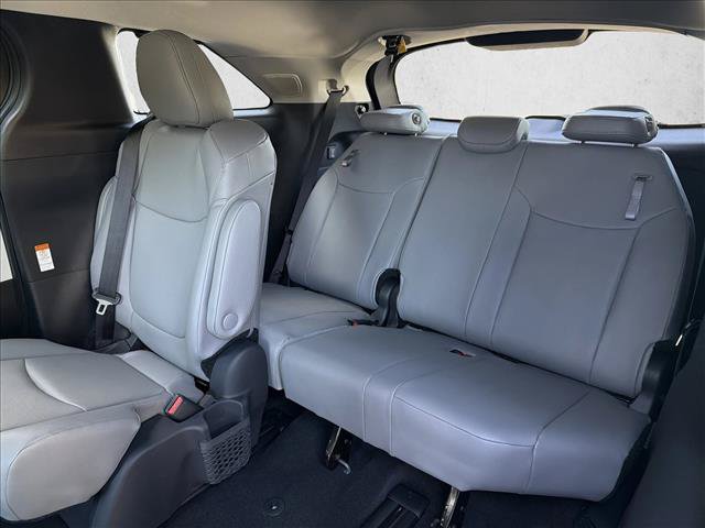 New 2026 Toyota Sienna XLE AWD/4WD image 22