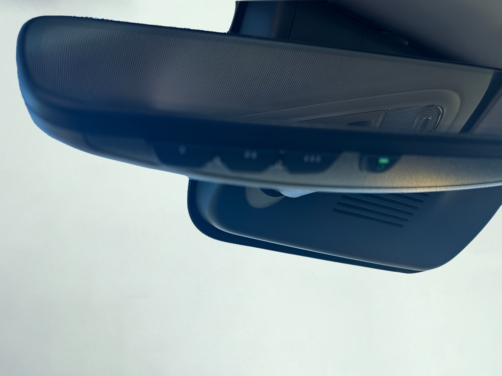 Used 2020 Honda Insight Touring image 18